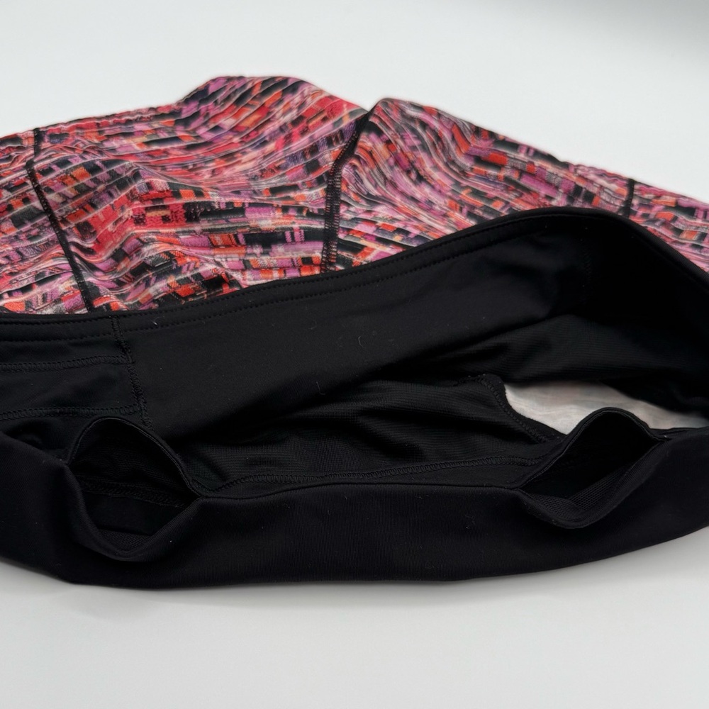 lululemon Black Pink Flash Orange Multi Print Speed up low rose shorts - Picture 5 of 5